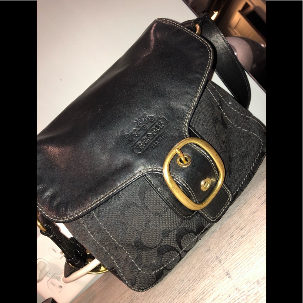 Signature Coach